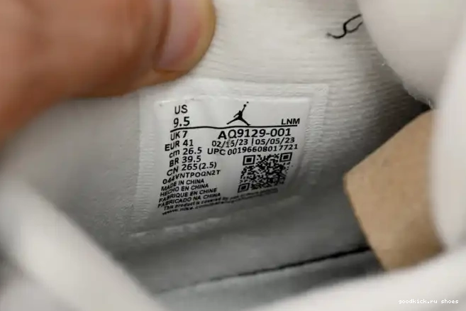 Cheap WMNS 4 Moments Air Frozen AQ9129-001 Jordan 0505